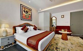 Tiaraa Lite A Ganges Retreat